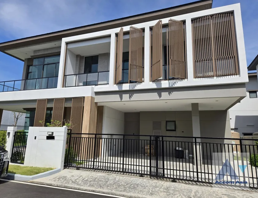 unitFully Furnished, Corner Unit |  4 Bedrooms  House For Rent & Sale in Samutprakan, Samutprakan  near BTS Bang Na (AA45710)