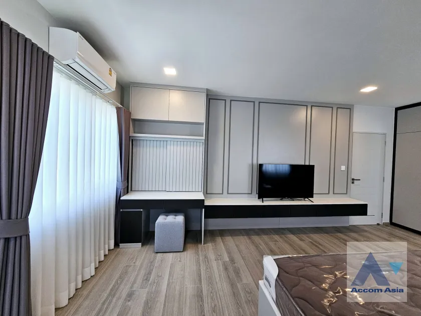 11  3 br House For Rent in Samutprakan ,Samutprakan  at Chaiyapruek Bangna KM15 AA45711