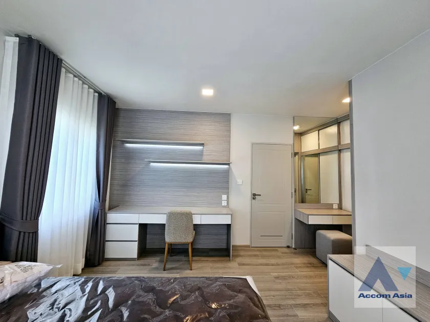 14  3 br House For Rent in Samutprakan ,Samutprakan  at Chaiyapruek Bangna KM15 AA45711