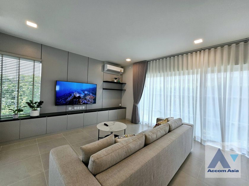  1  3 br House For Rent in Samutprakan ,Samutprakan  at Chaiyapruek Bangna KM15 AA45711