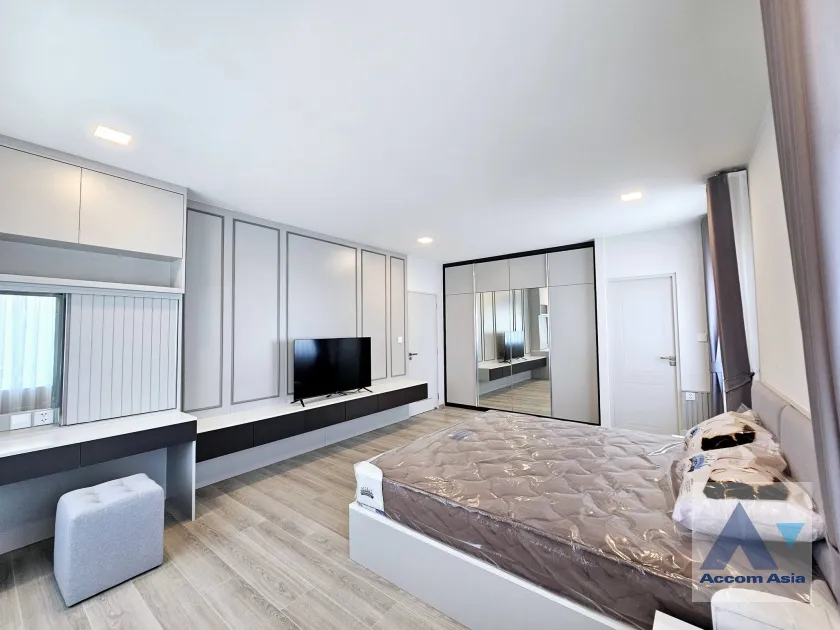 12  3 br House For Rent in Samutprakan ,Samutprakan  at Chaiyapruek Bangna KM15 AA45711