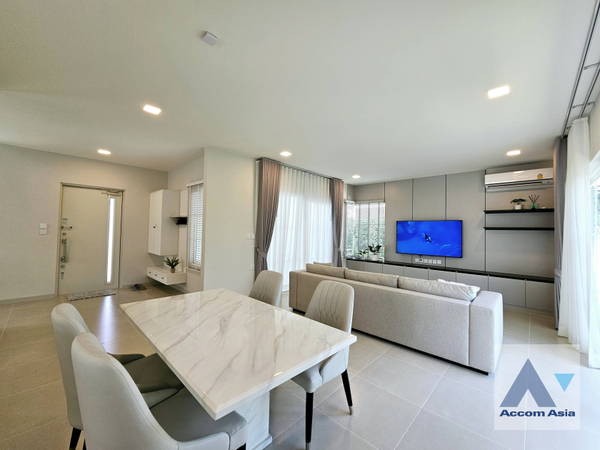  1  3 br House For Rent in Samutprakan ,Samutprakan  at Chaiyapruek Bangna KM15 AA45711