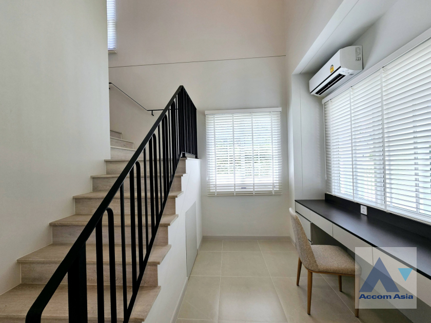 10  3 br House For Rent in Samutprakan ,Samutprakan  at Chaiyapruek Bangna KM15 AA45711