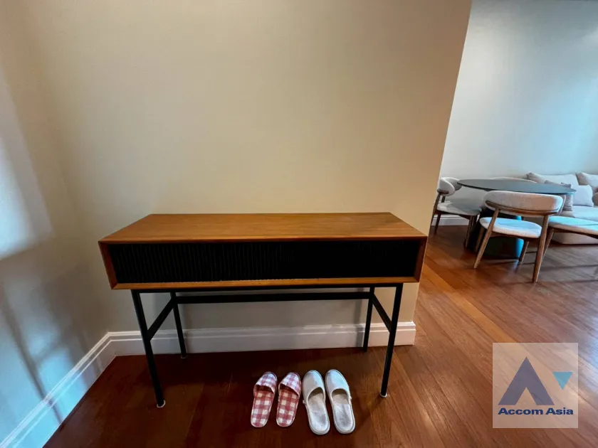 unit 2 Bedrooms  Condominium For Rent in Sukhumvit, Bangkok  near BTS Phrom Phong (AA45714)
