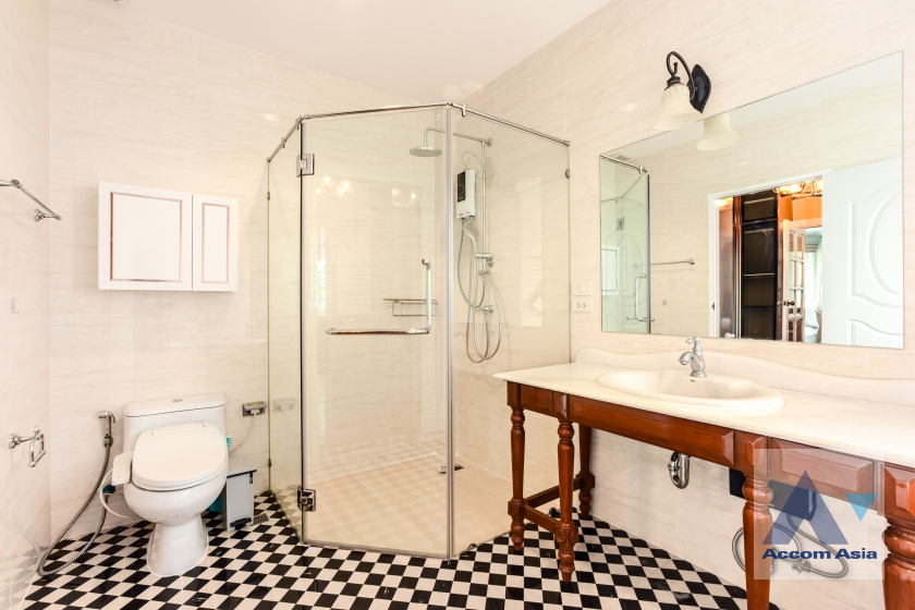 19  4 br House for rent and sale in Bang Na ,Bangkok  at Fantasia Villa 4 AA45715