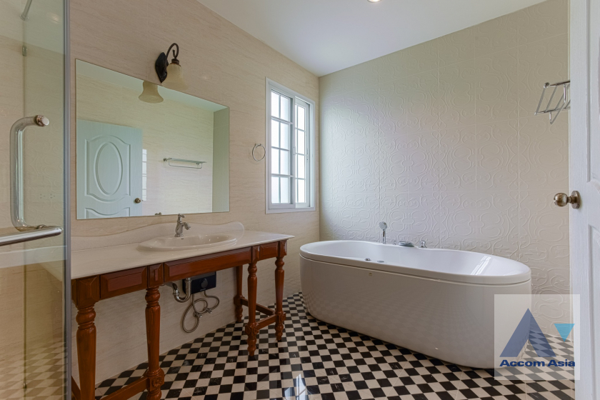 20  4 br House for rent and sale in Bang Na ,Bangkok  at Fantasia Villa 4 AA45715