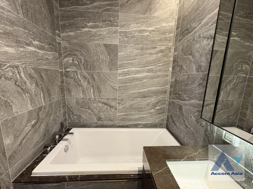 8  1 br Condominium For Sale in Sukhumvit ,Bangkok BTS Thong Lo at The Esse Sukhumvit 36 AA45727