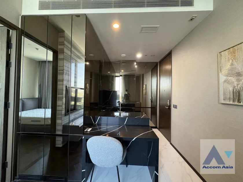 unit 1 Bedroom  Condominium For Sale in Sukhumvit, Bangkok  near BTS Thong Lo (AA45727)