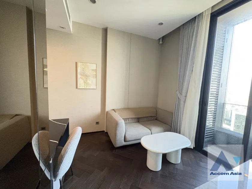 unit 1 Bedroom  Condominium For Sale in Sukhumvit, Bangkok  near BTS Thong Lo (AA45727)