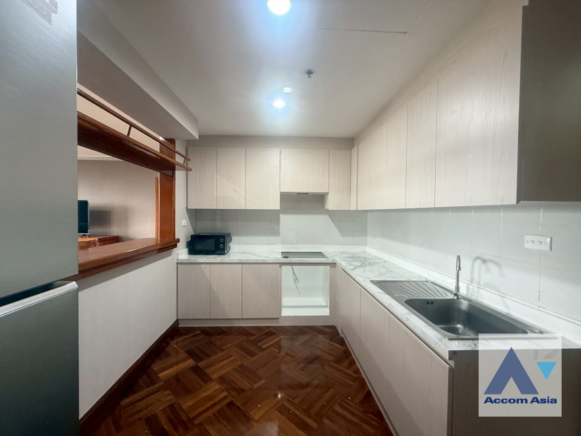 5  3 br Apartment For Rent in Sukhumvit ,Bangkok BTS Ekkamai at Panoramic view on balcony AA45732