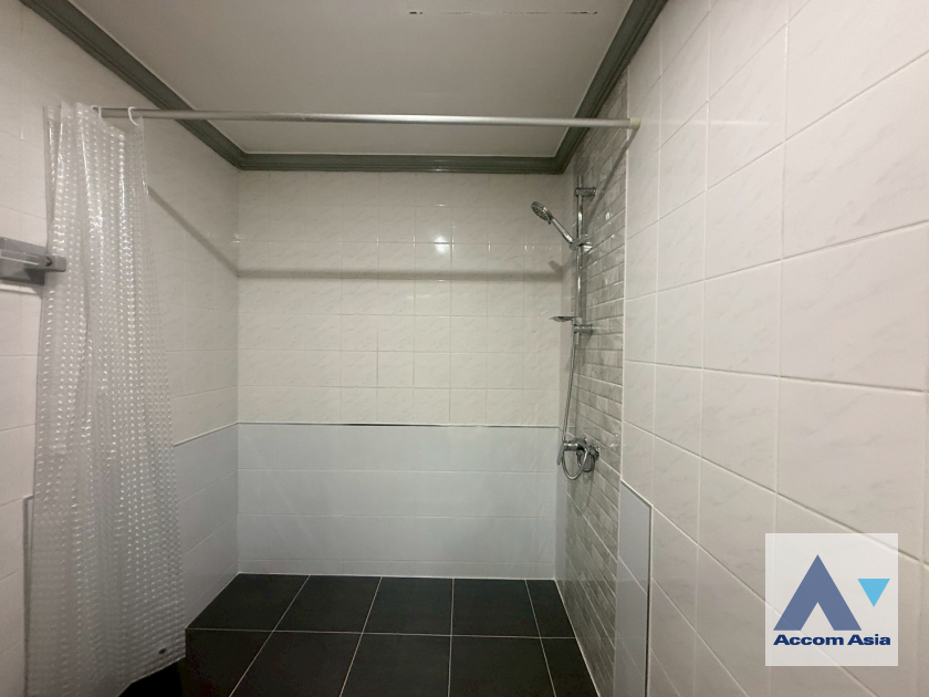 10  3 br Apartment For Rent in Sukhumvit ,Bangkok BTS Ekkamai at Panoramic view on balcony AA45732