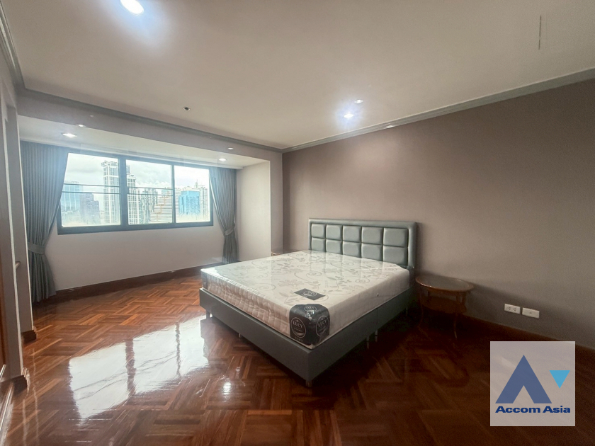 6  3 br Apartment For Rent in Sukhumvit ,Bangkok BTS Ekkamai at Panoramic view on balcony AA45732
