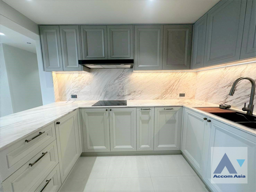  1  3 br Condominium For Rent in Ploenchit ,Bangkok BTS Ploenchit at All Seasons Mansion AA45734