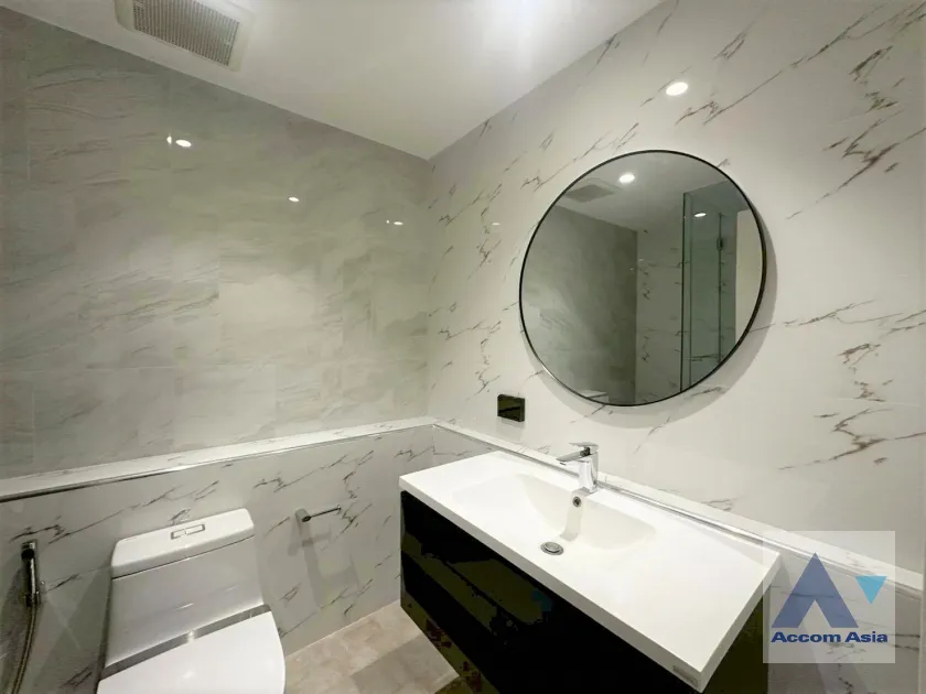 18  3 br Condominium for rent and sale in Ploenchit ,Bangkok BTS Ploenchit at All Seasons Mansion AA45734