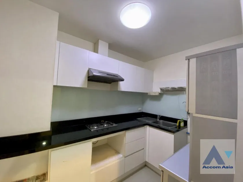 unit 4 Bedrooms  Townhouse For Rent & Sale in Sukhumvit, Bangkok  near BTS Bang Chak (AA45737)