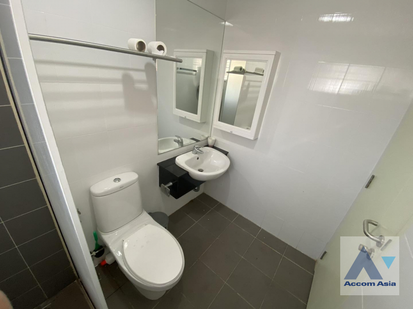 8  4 br Townhouse for rent and sale in Sukhumvit ,Bangkok BTS Bang Chak at Lumpini Town Place Sukhumvit 62 AA45737