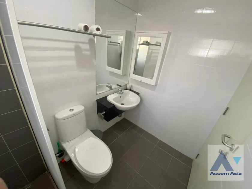 8  4 br Townhouse for rent and sale in Sukhumvit ,Bangkok BTS Bang Chak at Lumpini Town Place Sukhumvit 62 AA45737