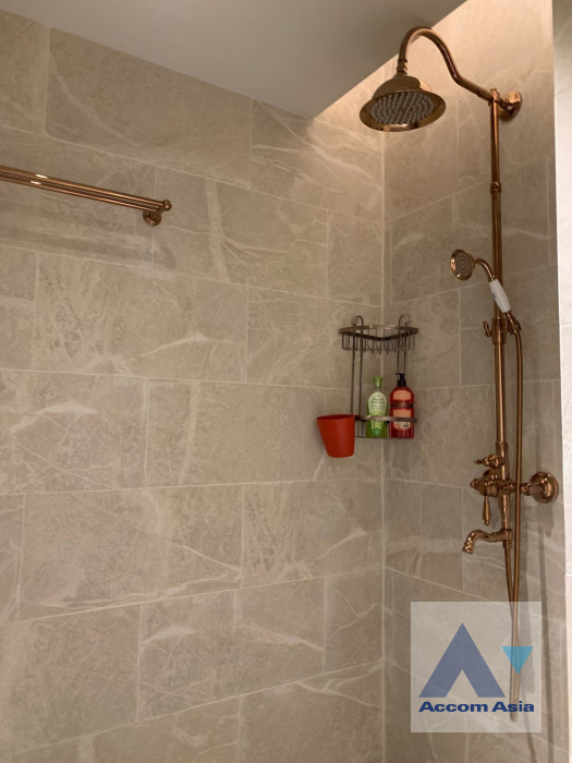 10  2 br Condominium For Sale in Silom ,Bangkok BTS Surasak at Nusa State Tower AA45738