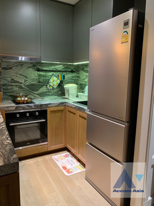 15  2 br Condominium For Sale in Silom ,Bangkok BTS Surasak at Nusa State Tower AA45738