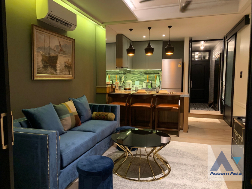  2  2 br Condominium For Sale in Silom ,Bangkok BTS Surasak at Nusa State Tower AA45738