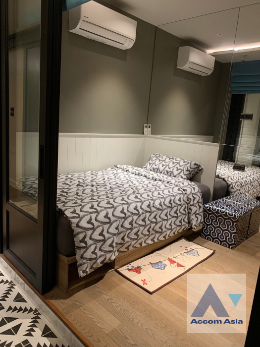 20  2 br Condominium For Sale in Silom ,Bangkok BTS Surasak at Nusa State Tower AA45738