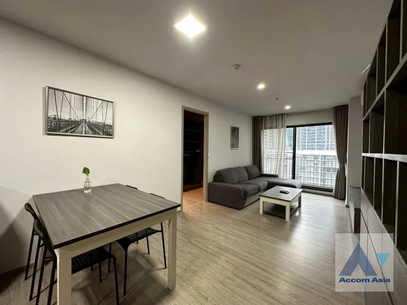 unit 2 Bedrooms  Condominium For Sale in Sukhumvit, Bangkok  near BTS Ekkamai (AA45740)