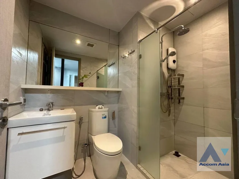 14  2 br Condominium For Sale in Sukhumvit ,Bangkok BTS Ekkamai at Rhythm Ekkamai AA45740