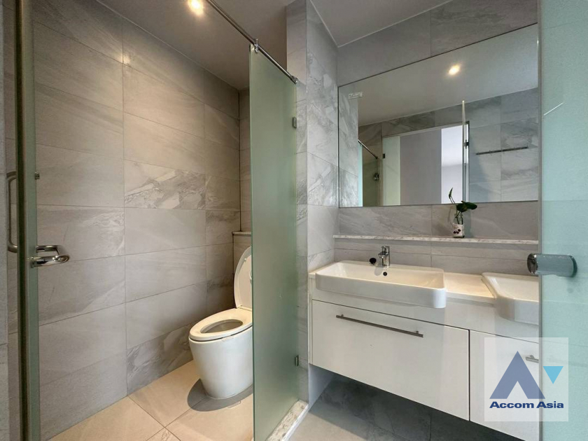 13  2 br Condominium For Sale in Sukhumvit ,Bangkok BTS Ekkamai at Rhythm Ekkamai AA45740