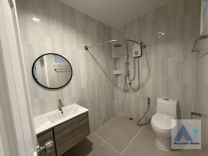 18  5 br Townhouse for rent and sale in Sukhumvit ,Bangkok BTS Phra khanong AA45741