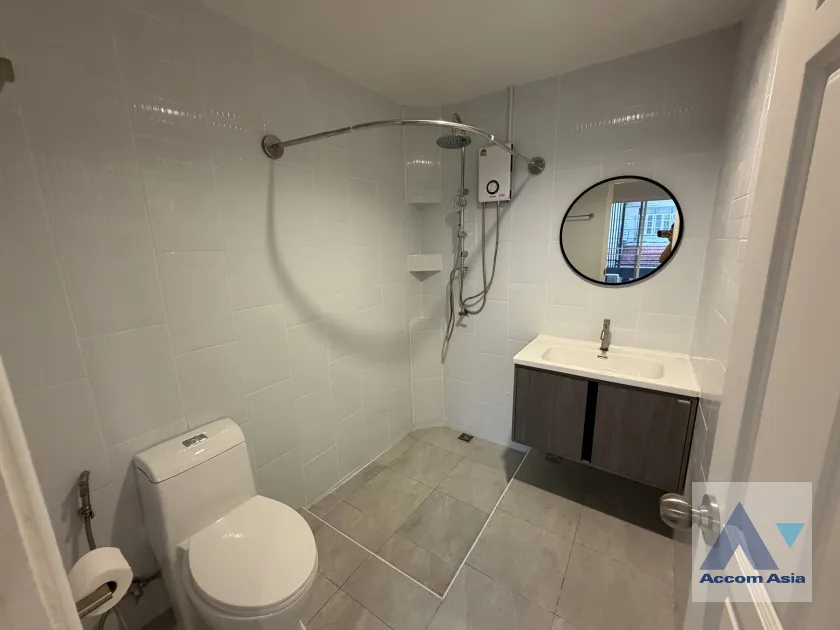 16  5 br Townhouse for rent and sale in Sukhumvit ,Bangkok BTS Phra khanong AA45741