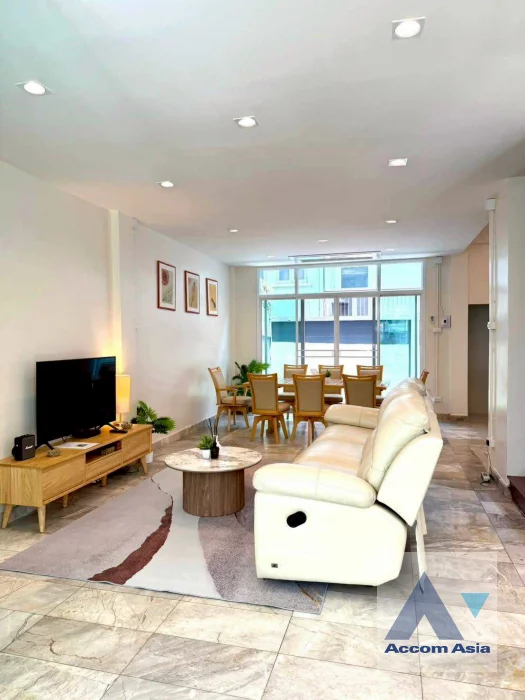  1  5 br Townhouse for rent and sale in Sukhumvit ,Bangkok BTS Phra khanong AA45741
