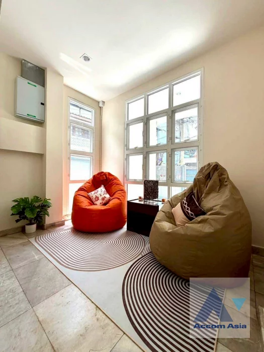 5  5 br Townhouse for rent and sale in Sukhumvit ,Bangkok BTS Phra khanong AA45741