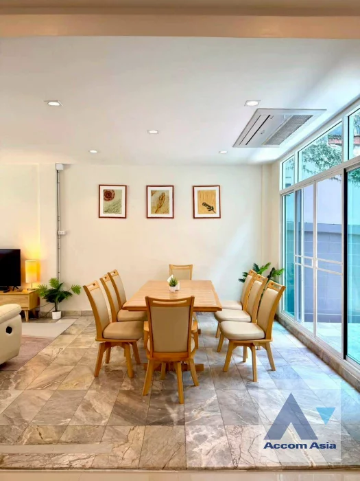  1  5 br Townhouse for rent and sale in Sukhumvit ,Bangkok BTS Phra khanong AA45741