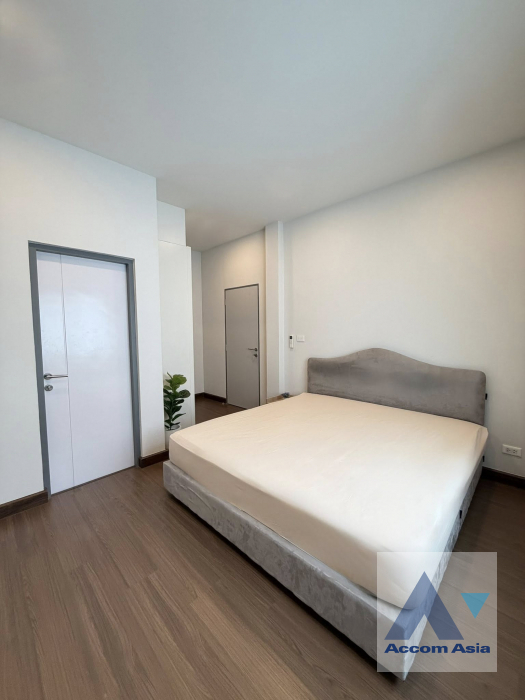 10  4 br House for rent and sale in Samutprakan ,Samutprakan BTS Bang Na at The City Bangna AA45742