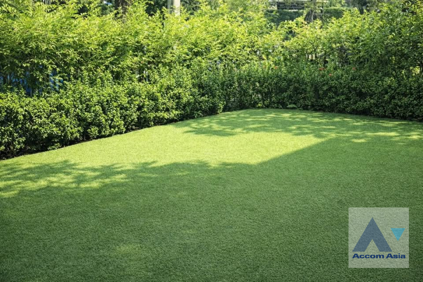 15  4 br House For Sale in Pattanakarn ,Bangkok BTS On Nut at Panya Pattanakarn Village AA45743