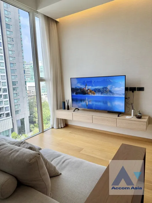 unit 2 Bedrooms  Condominium For Sale in Sukhumvit, Bangkok  near BTS Ekkamai (AA45744)