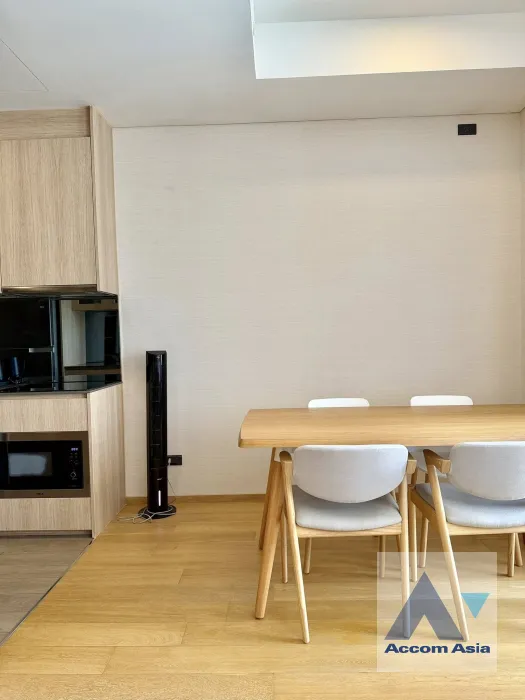 unit 2 Bedrooms  Condominium For Sale in Sukhumvit, Bangkok  near BTS Ekkamai (AA45744)