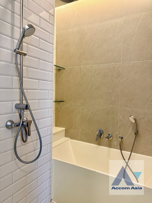 8  2 br Condominium For Sale in Sukhumvit ,Bangkok BTS Ekkamai at Siamese Exclusive 42 AA45744