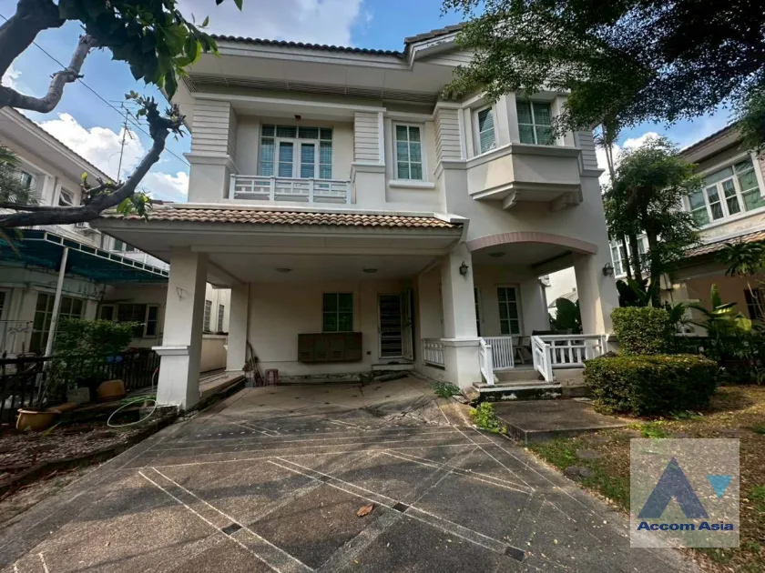 unit 3 Bedrooms  House For Sale in Pattanakarn, Bangkok  near BTS On Nut (AA45749)