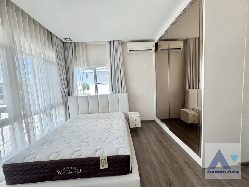 8  3 br House For Rent in Samutprakan ,Samutprakan  at Mantana 2 Bangna Km.7 AA45756