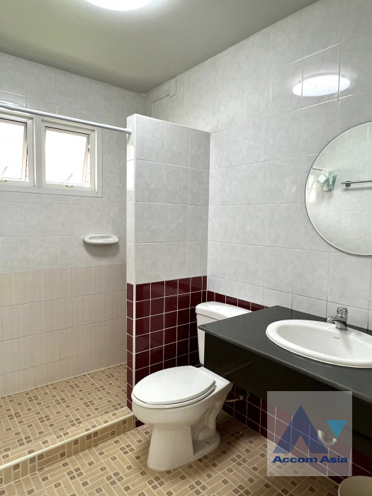 11  3 br House For Rent in Latkrabang ,Bangkok  at Baan Baramed AA45760