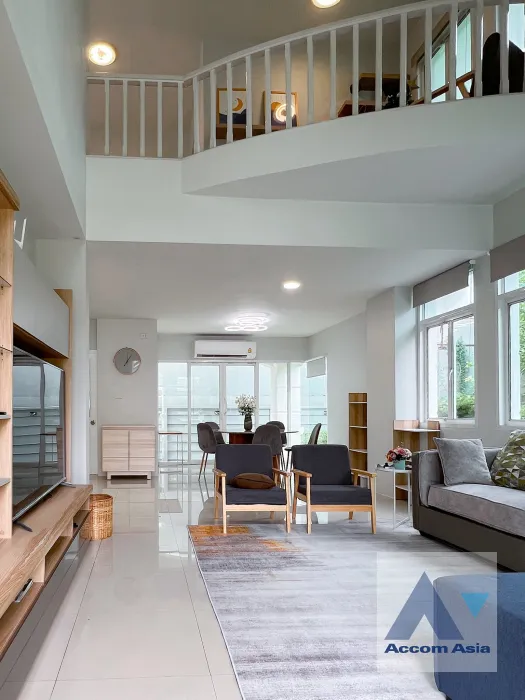 unitFully Furnished, Pet friendly |  3 Bedrooms  House For Rent in Latkrabang, Bangkok  (AA45760)