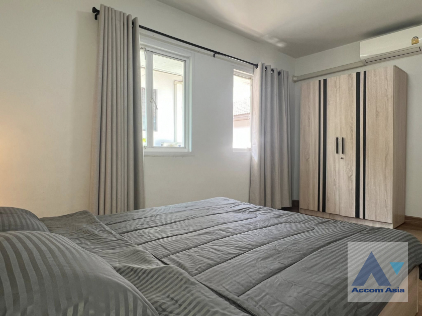 8  3 br House For Rent in Latkrabang ,Bangkok  at Baan Baramed AA45760