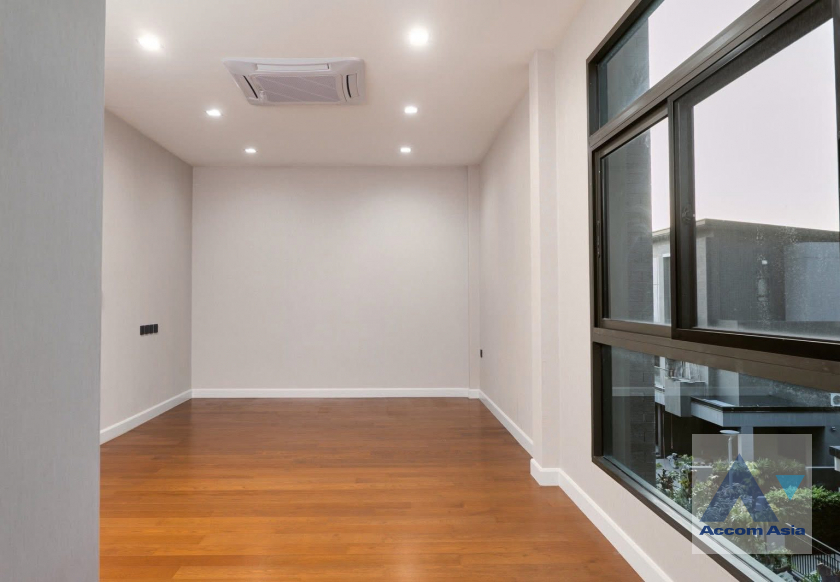 17  3 br House for rent and sale in Sukhumvit ,Bangkok BTS Punnawithi at The Gentry Sukhumvit 101 AA45761