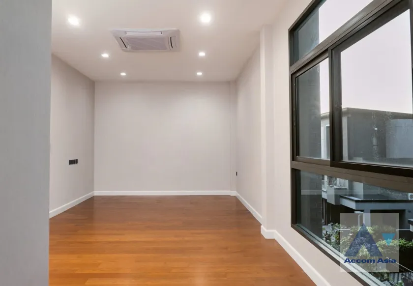 17  3 br House for rent and sale in Sukhumvit ,Bangkok BTS Punnawithi at The Gentry Sukhumvit 101 AA45761