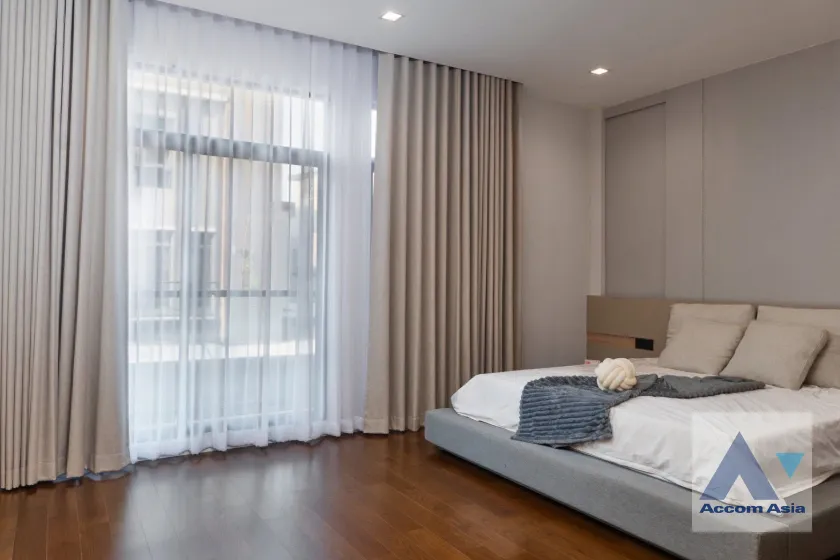 12  3 br House for rent and sale in Sukhumvit ,Bangkok BTS Punnawithi at The Gentry Sukhumvit 101 AA45761