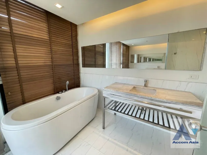14  2 br Condominium For Rent in Sathorn ,Bangkok  at Sathorn Heritage AA45765