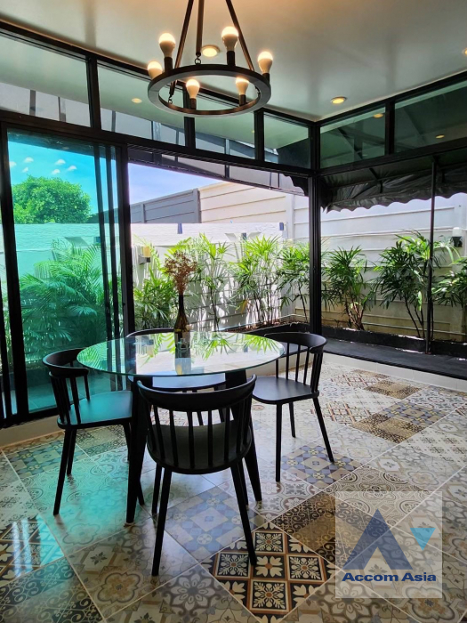 16  3 br Townhouse For Rent in Pattanakarn ,Bangkok BTS On Nut at Areeya Mandarina 77 AA45766