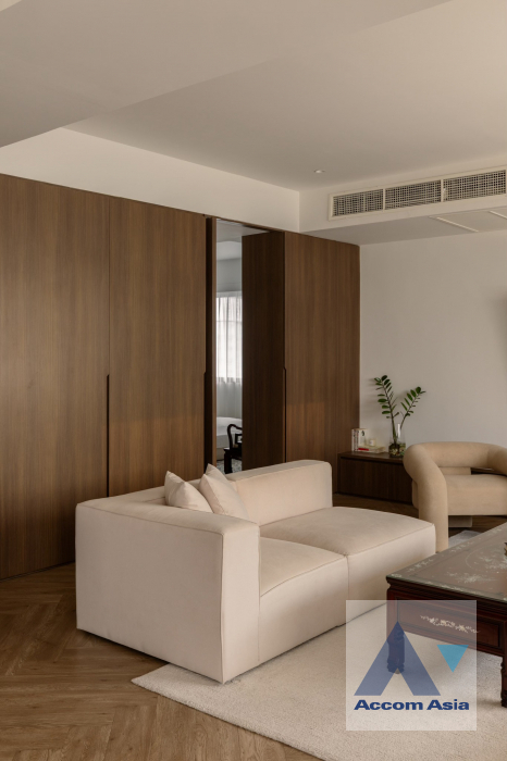 8  2 br Condominium For Sale in Sukhumvit ,Bangkok BTS Nana at Newton Tower AA45767