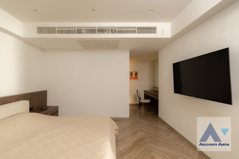 11  2 br Condominium For Sale in Sukhumvit ,Bangkok BTS Nana at Newton Tower AA45767